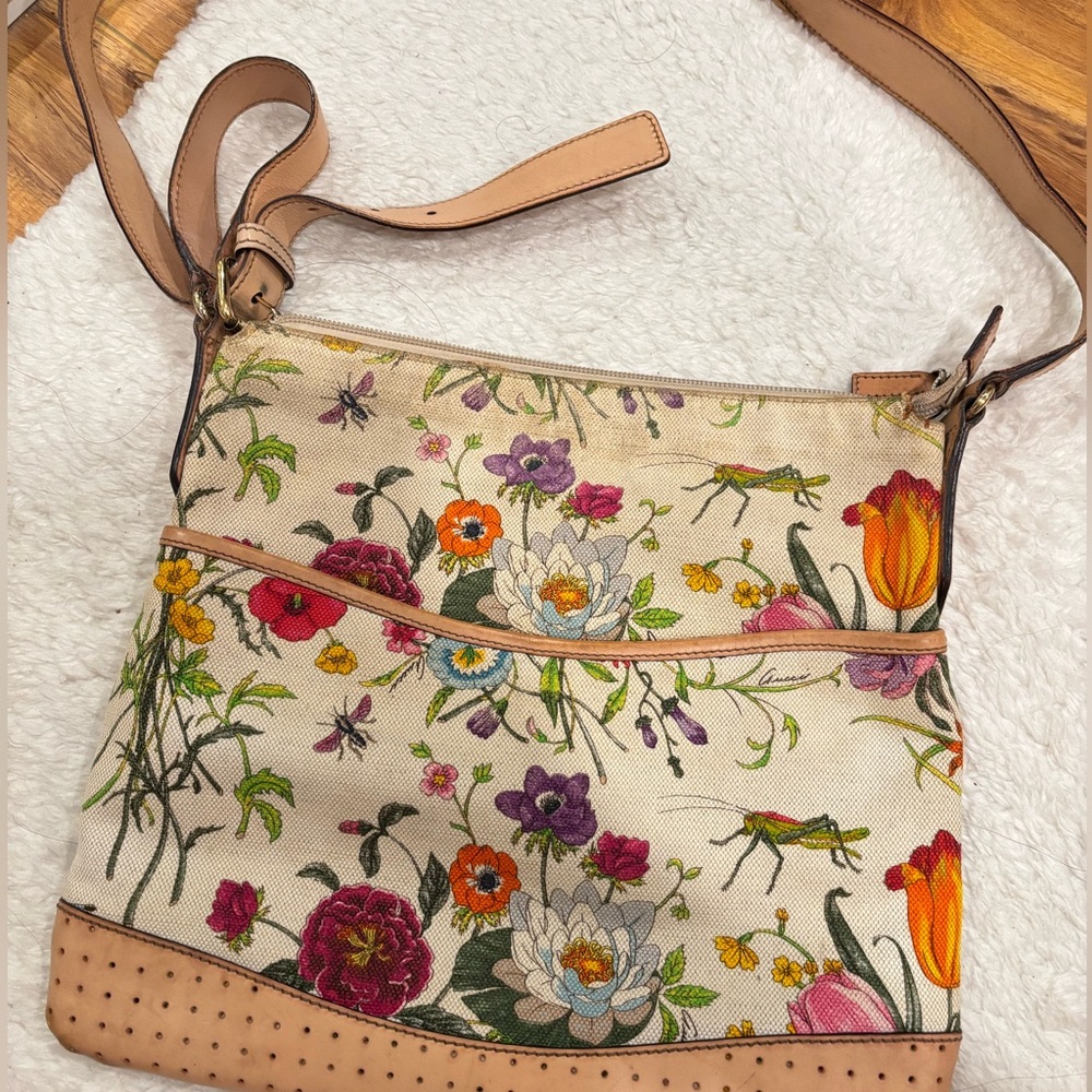 GUCCI VINTAGE Floral Canvas Crossbody Bag